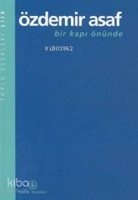Bir Kapı Önünde