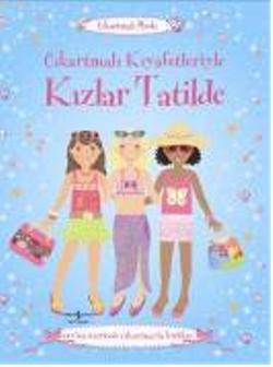 Çıkartmalı Kıyafetleriyle Kızlar Tatilde